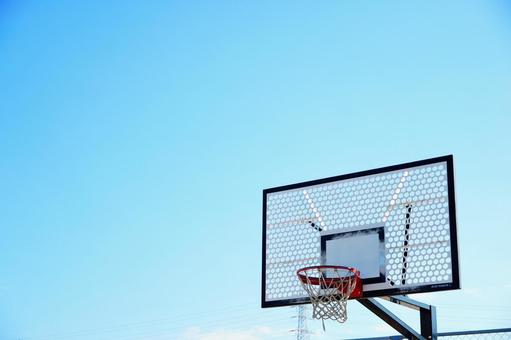 バスケットゴール　屋外 バスケットゴール,ゴール,バスケットボールの写真素材