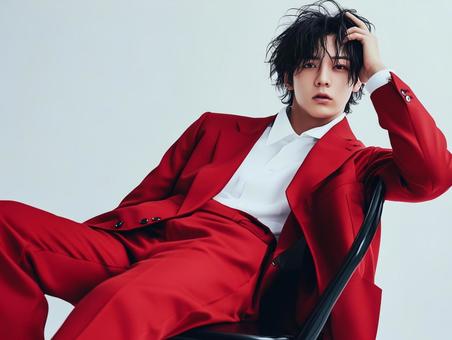 赤い服の男性ホスト 赤い服の男性ホストの写真