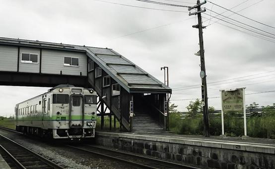 志文駅のキハ40-763 志文駅のキハ40-763の写真