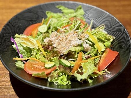 ズワイ蟹たっぷり山菜サラダ ズワイ蟹,カニ,サラダの写真素材