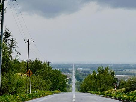 天に続く道路 天に続く道路 北海道感動の瞬間100選,名も無き展望台,ドライブコースの写真素材