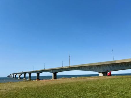 カナダ本土とプリンスエドワード島を結ぶ カナダ本土とプリンスエドワード島を結ぶの写真
