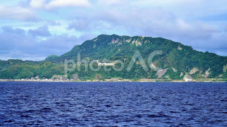 海から見た房総半島の風景 千葉,房総半島,波の写真素材