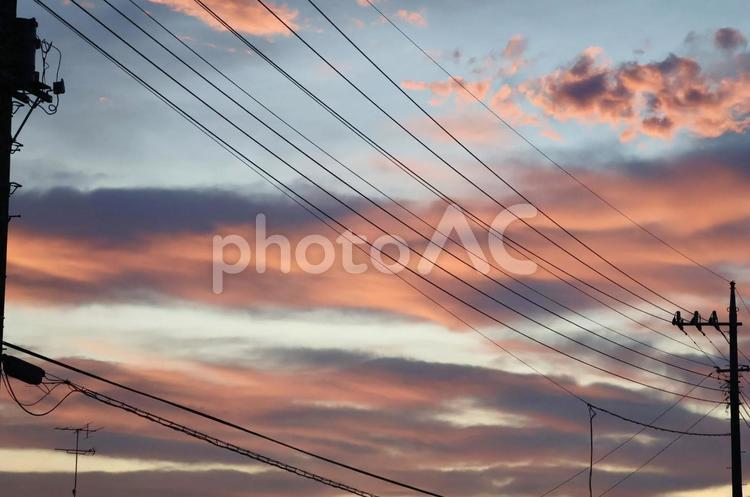 夕焼け 空,夕暮れ,夕焼けの写真素材