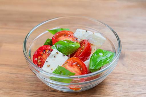 Basil-flavored Caprese, JPG