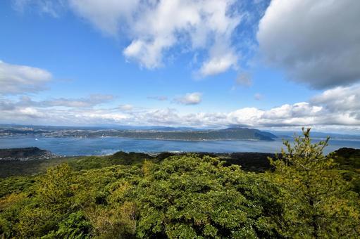 錦江湾と鹿児島市街を一望する絶景 錦江湾と鹿児島市街を一望する絶景 桜島,鹿児島,鹿児島県の写真素材