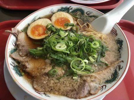 ラーメン ラーメン,麺類,チャーシューの写真素材