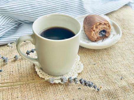 コーヒーとチョコパン コーヒーとチョコパン コーヒー,コーヒータイム,日ざしの写真素材