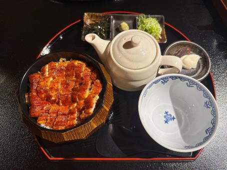 うなぎのひつまぶしと薬味の和食セット ひつまぶし,うなぎ,鰻の写真素材