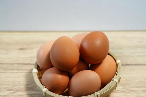 新鮮な赤玉たまごの贅沢な味わい 新鮮な赤玉たまごの贅沢な味わいの写真