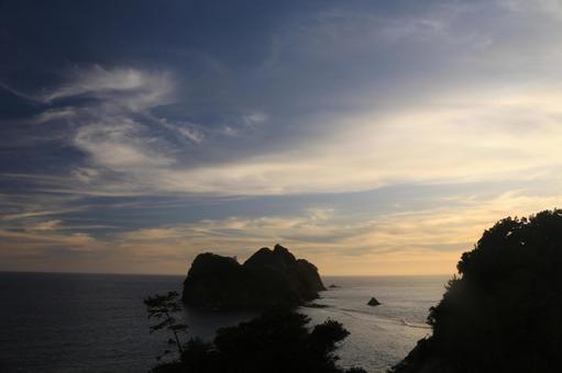 A beautiful sunset from Nishiizu hot spring town, JPG