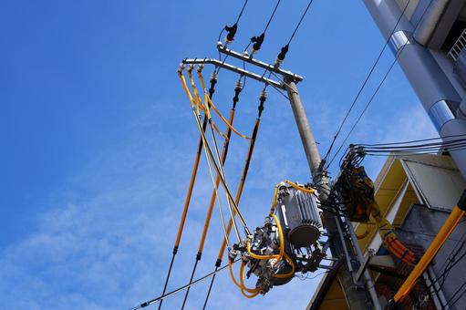 電柱 電柱 電柱,電信柱,電線の写真素材