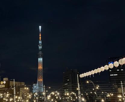ビアガーデンとスカイツリー ビアガーデンとスカイツリーの写真