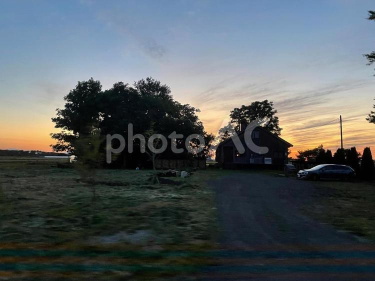夕焼け風景 北海道,おしゃれ,夕焼けの写真素材