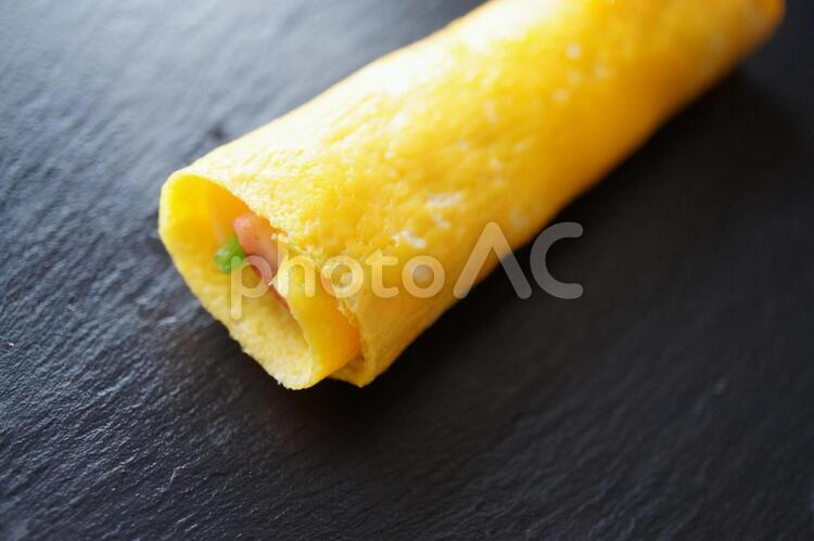 お弁当の卵焼き 卵焼き,チーズ卵焼き,薄焼き卵の写真素材