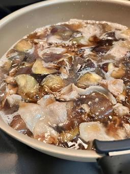 とろなす豚 とろなす豚 豚肉,なす,食事の写真素材