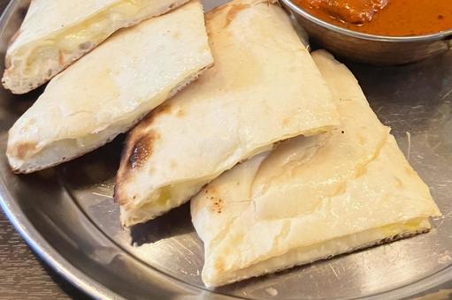 チーズナン チーズナン,ナン,チーズの写真素材