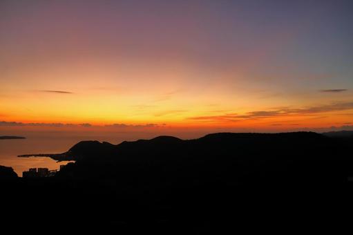 稲佐山山頂展望台からの眺め　夕焼け空 夕焼け,空,雲の写真素材