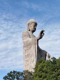 牛久大仏圧巻の大きさ 牛久大仏,仏像,自然の写真素材