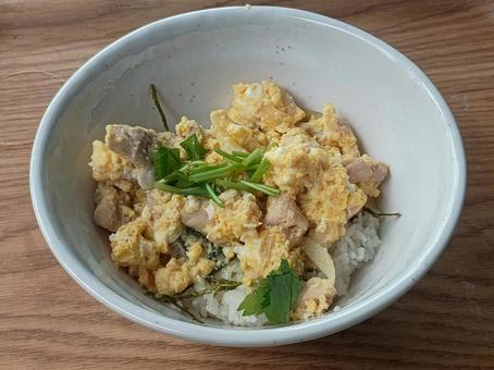 食堂の親子丼 食堂の親子丼 親子丼,鶏肉,昼食の写真素材