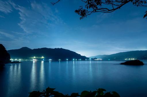 黒田の家臣付近の夜景 黒田の家臣付近の夜景 黒田の家臣,夜景,夜の写真素材