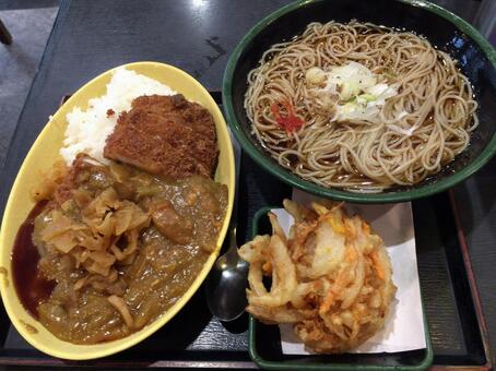 そばとカツカレー そば,蕎麦,ソバの写真素材