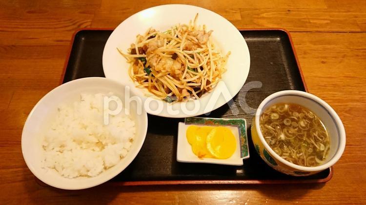野菜炒め定食 野菜炒め定食,もやし炒め定食,定食の写真素材