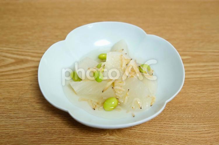大根の煮物（上） 煮物,大根,サクラエビの写真素材