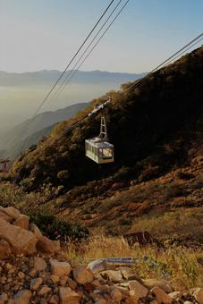 駒ヶ岳ロープウェイ 木曽駒ヶ岳,ロープウェイ,紅葉の写真素材