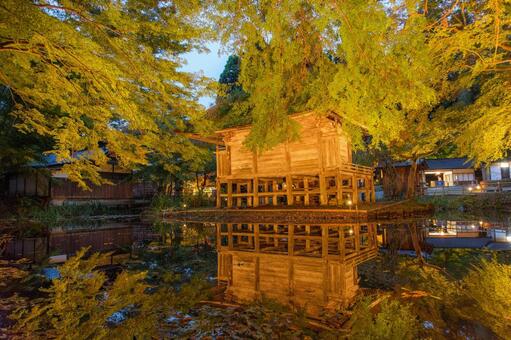 岩手県平泉町 秋の中尊寺、弁財天堂 夜景 平泉,平泉町,中尊寺の写真素材