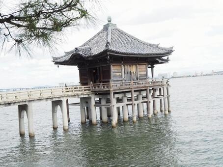 満月寺浮御堂 満月寺,浮御堂,湖の写真素材