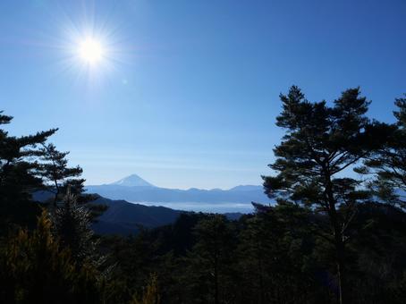 羅漢寺山から望む富士山 羅漢寺山から望む富士山 羅漢寺山,昇仙峡,甲府市の写真素材