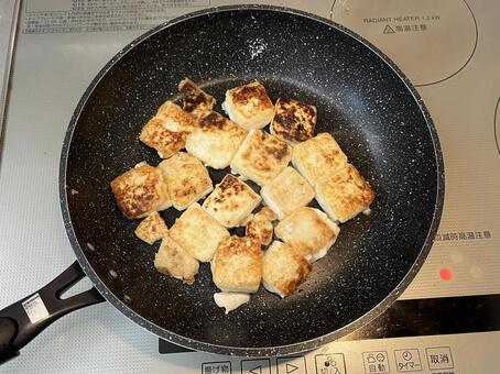 お食事 食事,豆腐,フライパンの写真素材