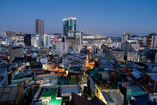 草梁イバグキルから望む釜山の街並み 韓国,釜山,アジアの写真素材
