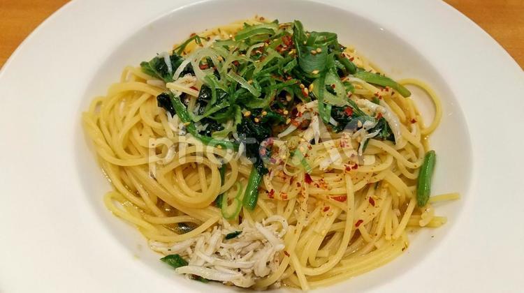 シラスとほうれん草の和風パスタ シラスとほうれん草の和風パスタ,パスタ,スパゲッティの写真素材