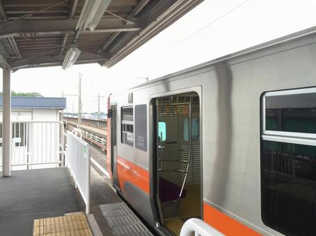 【埼玉県】内宿駅（ニューシャトル） 鉄道風景,鉄道,電車の写真素材