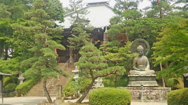 坂東33観音 11番 安楽寺 本堂と仏像 坂東33観音 11番 安楽寺 本堂と仏像 安楽寺,岩殿山,阿弥陀如来像の写真素材