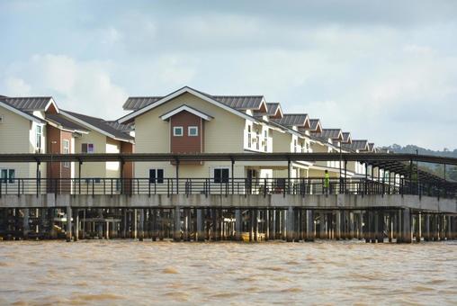 ブルネイの水上集落の住宅街 ブルネイの水上集落の住宅街 ブルネイ,カンポンアイール,カンポンアイルの写真素材