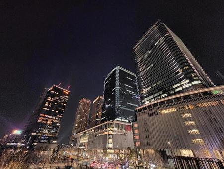 夜の梅田(横) 夜景,ビル,都会の写真素材