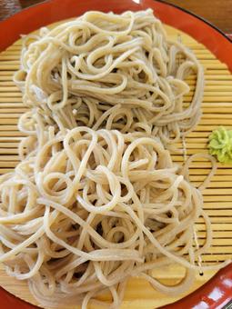 赤そば白そば 赤そば白そば 赤そば,白そば,ざる蕎麦の写真素材