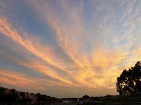 夕暮れ時の東北道 05 自動車専用道路,高速道路,ドライブの写真素材