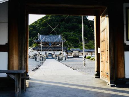 霊場恐山総門前 霊場恐山総門前の写真
