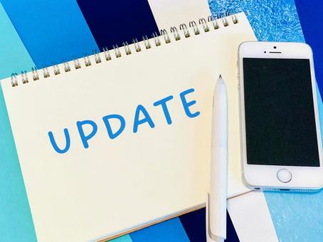 スマホのOSをアップデートする アップデート,更新,スマホの写真素材