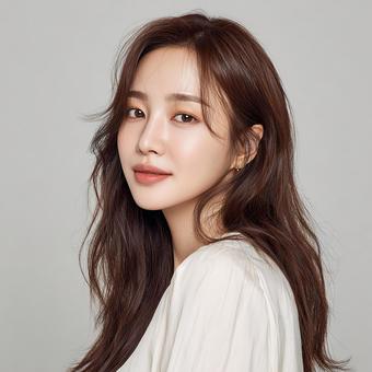 優しい眼差しの若い女性のポートレートの写真