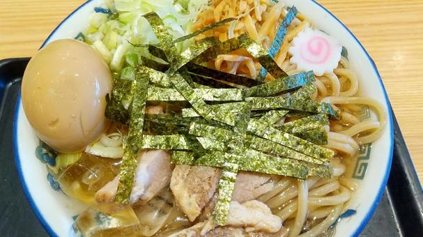 冷やしラーメン 冷やしラーメン 冷やしラーメン,拉麺,麺類の写真素材