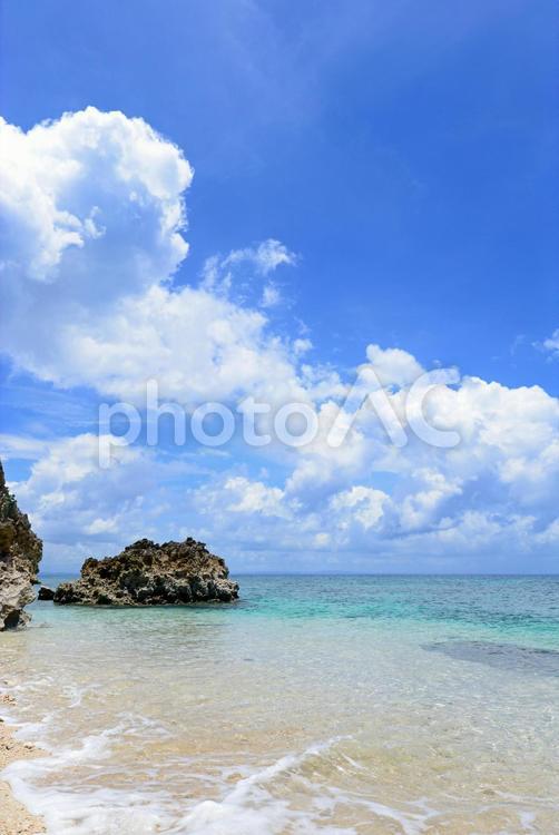 沖縄の美しい海 沖縄,海,自然の写真素材