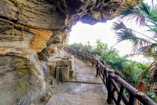 沖縄・与那国島のティンダバナ 沖縄・与那国島のティンダバナ 与那国島,祖納,名勝の写真素材
