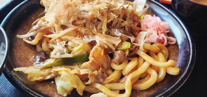 焼きうどん 焼きうどん 焼きうどん,麺,豚肉の写真素材