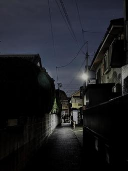 夜の住宅街 深夜,住宅街,夜道の写真素材