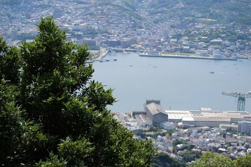 高台から望む港町の風景 景色,風景,街並みの写真素材